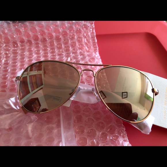 American Eagle Outfitters Accessories - NEW Rose gold aviators